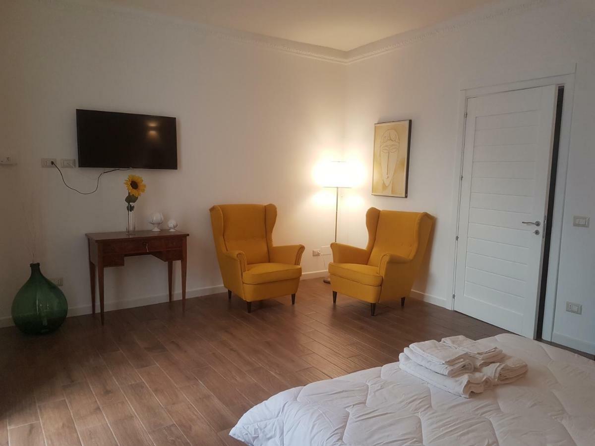 House Don Tonino Apartment เลชเช ภายนอก รูปภาพ